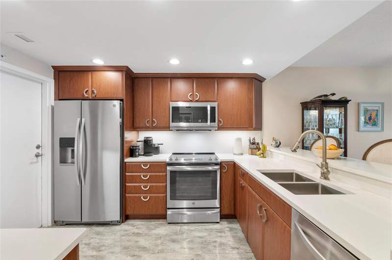 2 bedroom Condominium at 1500 S Ocean Boulevard #207, Leisure Towers, Lauderdale-By-The-Sea — photo 5
