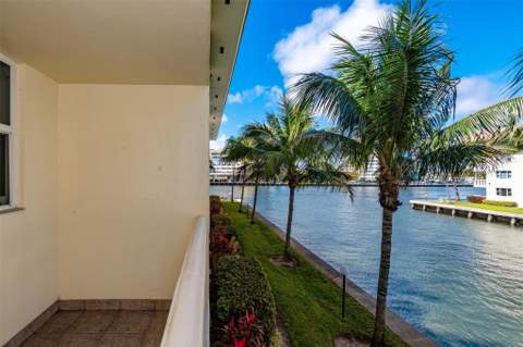 1891 S Ocean Drive #207, Hallandale Beach FL - photo 6 of 23