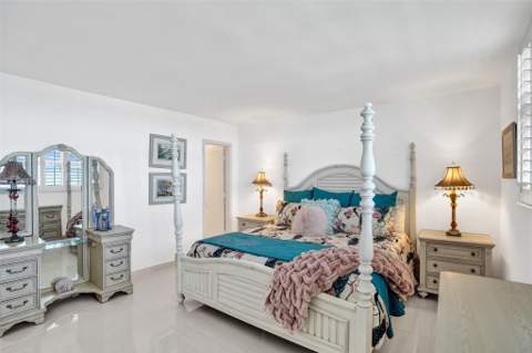 303 N Riverside Drive #Ph3, Pompano Beach FL - photo 15 of 32