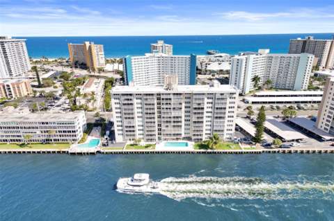 303 N Riverside Drive #Ph3, Pompano Beach FL - photo 23 of 32
