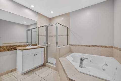 3024 NE 5th Terrace #10, Wilton Manors FL - photo 20 of 36