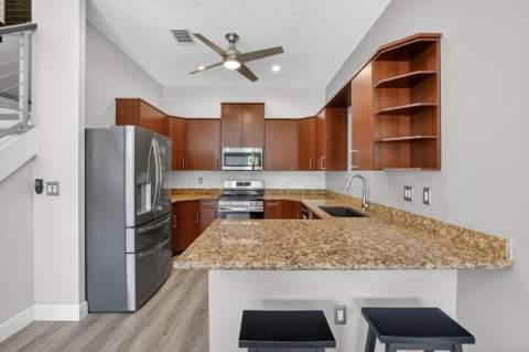 3024 NE 5th Terrace #10, Wilton Manors FL - photo 9 of 36