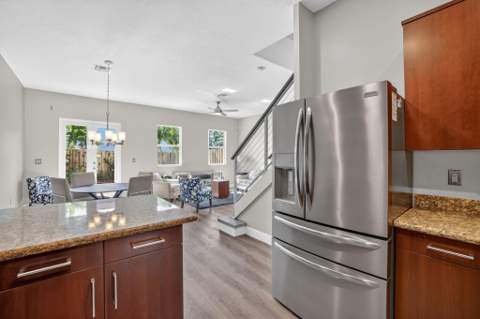 3024 NE 5th Terrace #10, Wilton Manors FL - photo 10 of 36