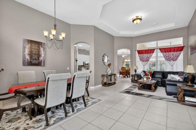 3 bedroom Single Family Residence at 544 SW Lake Manatee Way, Lakeforest At St Lucie West, Port St. Lucie — photo 5