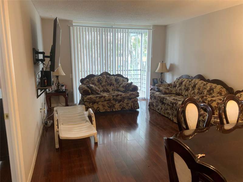 1 bedroom Condominium at 9081 Lime Bay Boulevard #214, Lime Bay, Tamarac — photo 4