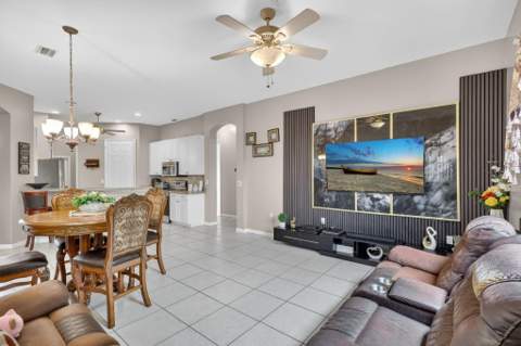 544 SW Lake Manatee Way, Port St. Lucie FL - photo 11 of 40