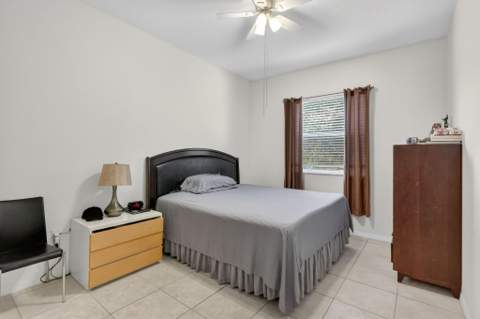 544 SW Lake Manatee Way, Port St. Lucie FL - photo 20 of 40