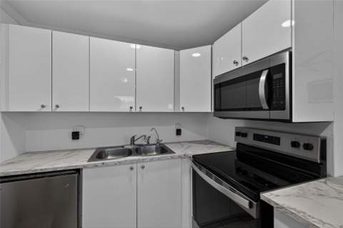 51 Farnham C, Deerfield Beach FL - photo 13 of 30