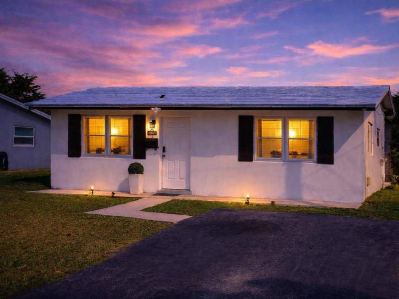 2 bedroom Single Family Residence at 4804 NW 27th Terrace, Tamarac Lakes South 62-24, Tamarac — photo 3
