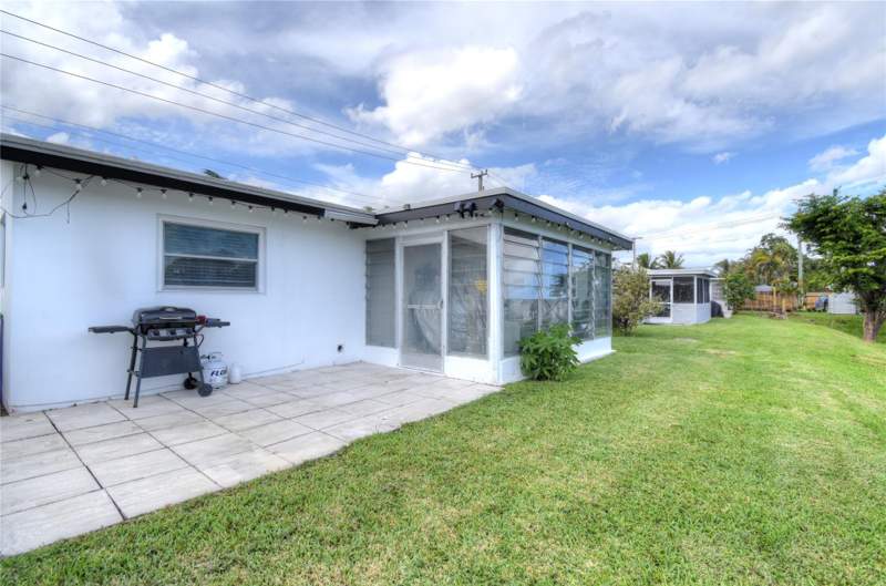 2 bedroom Single Family Residence at 4804 NW 27th Terrace, Tamarac Lakes South 62-24, Tamarac — photo 5