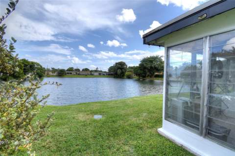 4804 NW 27th Terrace, Tamarac FL - photo 16 of 38
