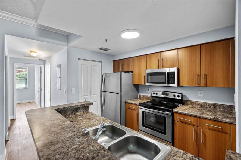 3 bedroom Condominium at 5880 W Sample Road #307, Poinciana, Coral Springs — photo 3