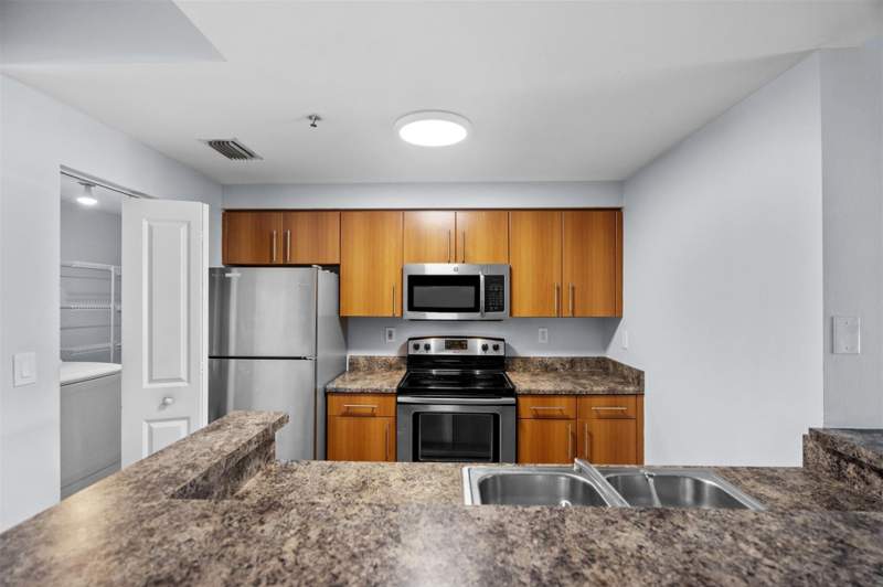 3 bedroom Condominium at 5880 W Sample Road #307, Poinciana, Coral Springs — photo 4