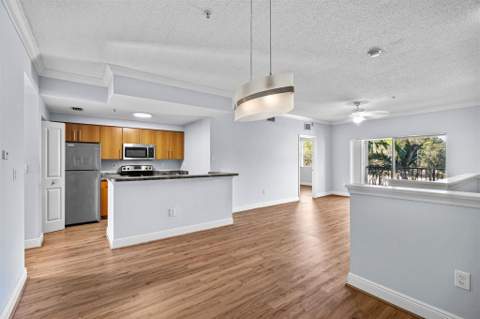 5880 W Sample Road #307, Coral Springs FL - photo 8 of 25
