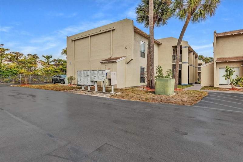 3 bedroom Condominium at 1500 N Congress Avenue #C31, Cross Creek, West Palm Beach — photo 2