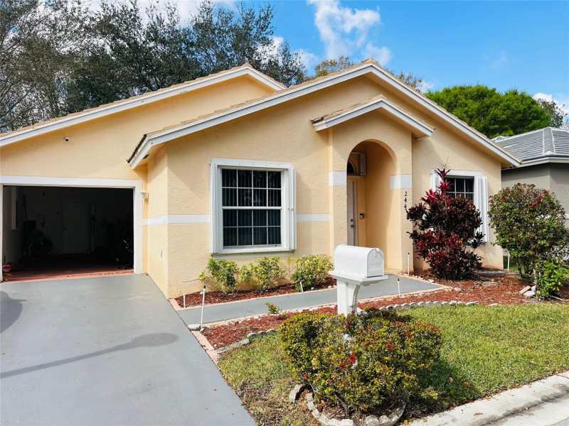 3 bedroom Single Family Residence at 244 Caribe Court, River Bridge 3C, Greenacres — photo 1