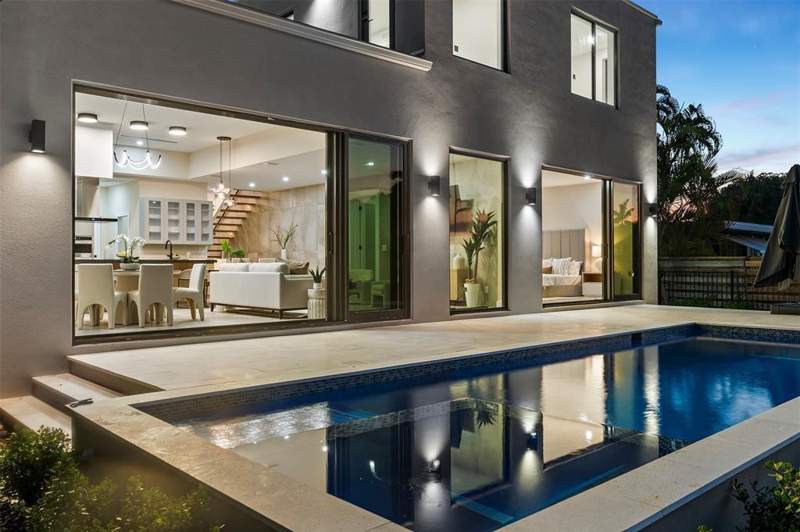 5 bedroom Single Family Residence at 1212 Avocado Isle, Citrus Isles, Fort Lauderdale — photo 3