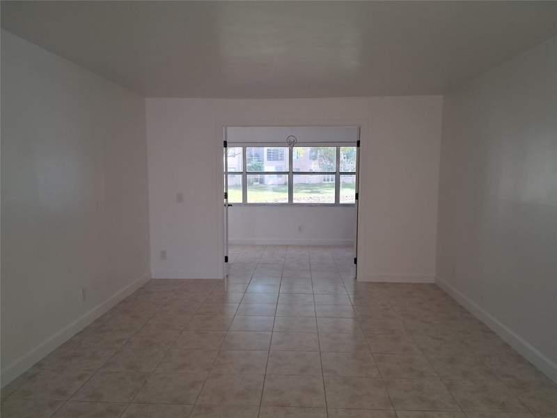 1 bedroom Condominium at 9800 Sunrise Lakes Boulevard #109, Sunrise Lakes Phase III, Sunrise — photo 2
