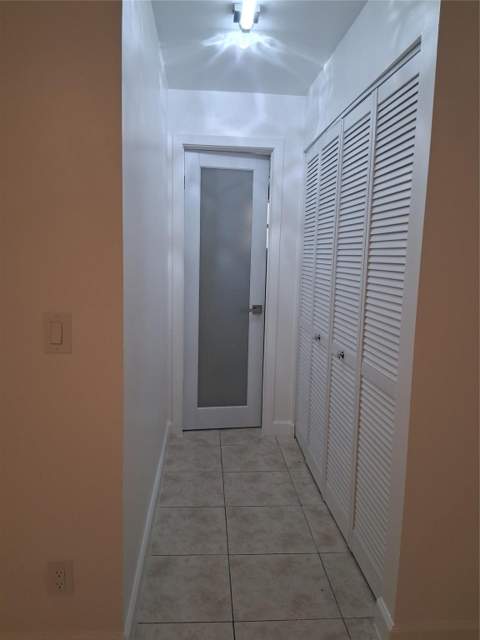 9800 Sunrise Lakes Boulevard #109, Sunrise FL - photo 6 of 21