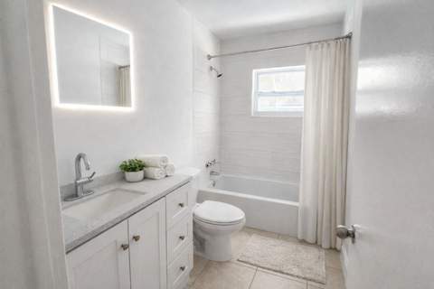 1715 York Court, Fort Pierce FL - photo 15 of 36
