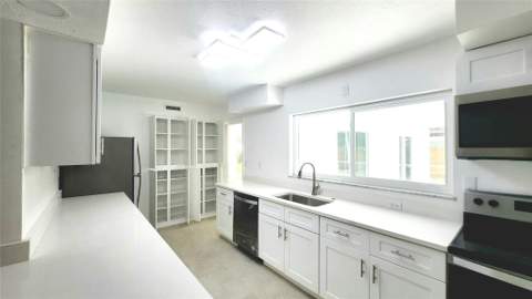 1715 York Court, Fort Pierce FL - photo 21 of 36