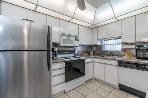 700 S Hollybrook Drive #304, Pembroke Pines FL - photo 15 of 57