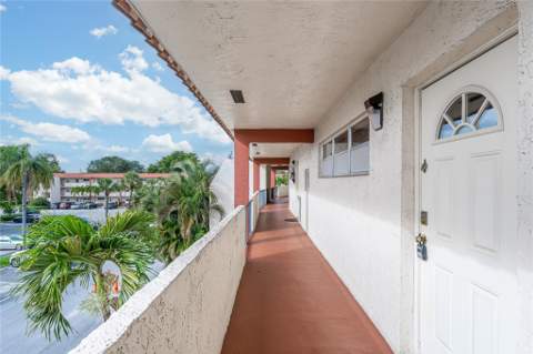 700 S Hollybrook Drive #304, Pembroke Pines FL - photo 21 of 57