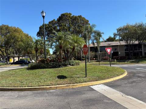 7275 Ashmont Circle #307, Tamarac FL - photo 15 of 18