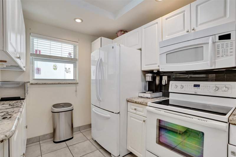 2 bedroom Condominium at 1391 S Ocean Boulevard #309, Delphi Towers, Pompano Beach — photo 2