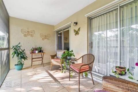 6512 Chasewood Drive #H, Jupiter FL - photo 7 of 24