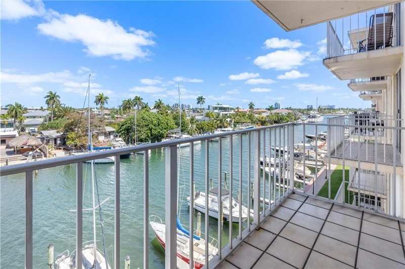 1 bedroom Condominium at 1777 SE 15th Street #404, Cromwell East, Fort Lauderdale — photo 1