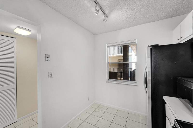 2 bedroom Condominium at 777 S Federal Highway #F206, Island Club, Pompano Beach — photo 5
