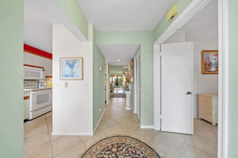 2 bedroom Condominium at 5306 Cedar Lake Drive #203, Cedar Point North, Boynton Beach — photo 2