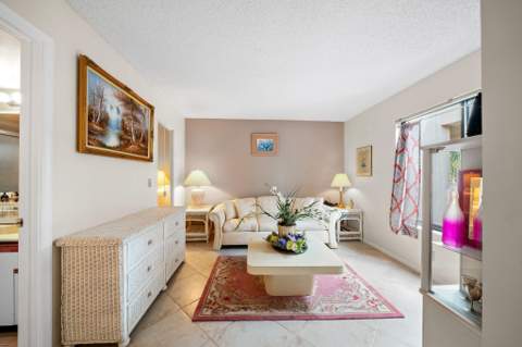 5306 Cedar Lake Drive #203, Boynton Beach FL - photo 7 of 57