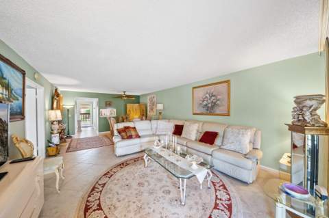 5306 Cedar Lake Drive #203, Boynton Beach FL - photo 16 of 57