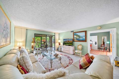5306 Cedar Lake Drive #203, Boynton Beach FL - photo 18 of 57