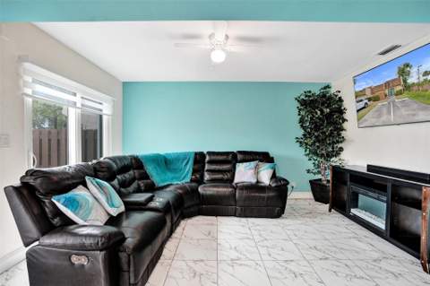 3541 NW 95th Terrace #202, Sunrise FL - photo 8 of 35