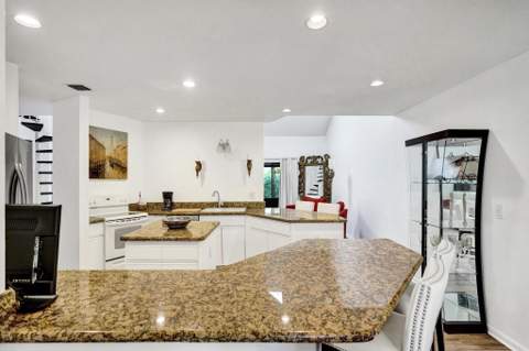 23417 Water Circle, Boca Raton FL - photo 13 of 67