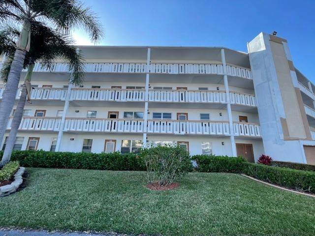 2 bedroom Condominium at 2075 Cornwall D #2075, Century Village, Boca Raton — photo 3