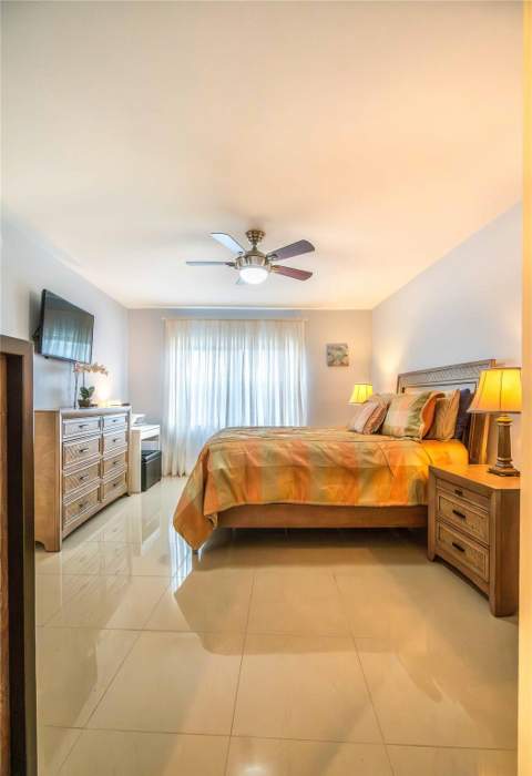 300 Diplomat Parkway #309, Hallandale Beach FL - photo 11 of 25