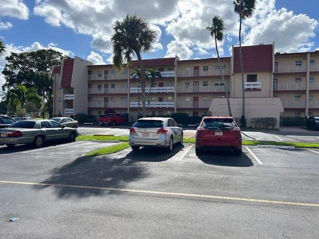 2 bedroom Condominium at 1000 Country Club Drive #403, Oriole Golf & Tennis Club, Margate — photo 2