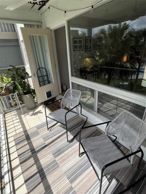 900 SW 12th Street #202, Fort Lauderdale FL - photo 20 of 27