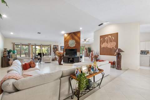 1300 NW 97th Terrace, Coral Springs FL - photo 15 of 48