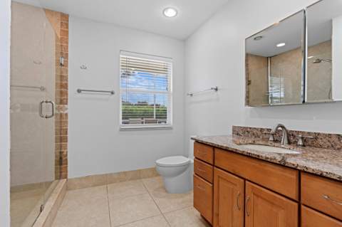 925 Foxpointe Circle, Delray Beach FL - photo 15 of 21