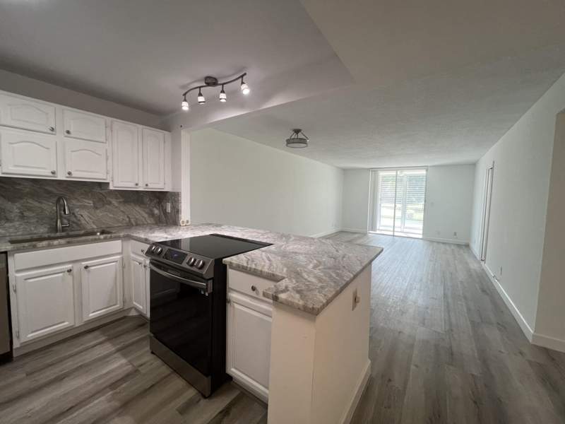 3 bedroom Condominium at 6161 NW 2nd Avenue #114, Boca Teeca Condo 4, Boca Raton — photo 2