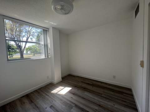 6161 NW 2nd Avenue #114, Boca Raton FL - photo 6 of 23