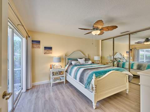 2903 Pin Oak Court, Palm Beach Gardens FL - photo 15 of 60