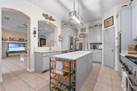 2704 Serenity Circle, Fort Pierce FL - photo 14 of 63