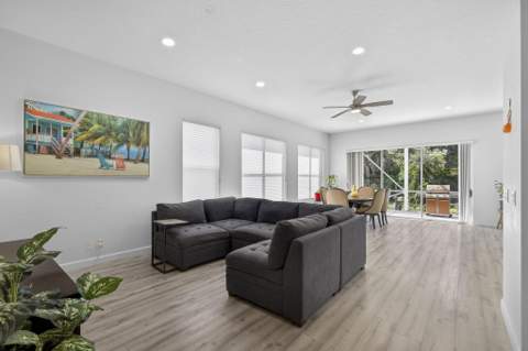 8281 Heritage Club Dr Drive, West Palm Beach FL - photo 8 of 71