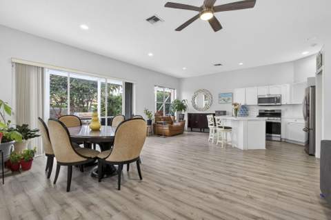 8281 Heritage Club Dr Drive, West Palm Beach FL - photo 11 of 71